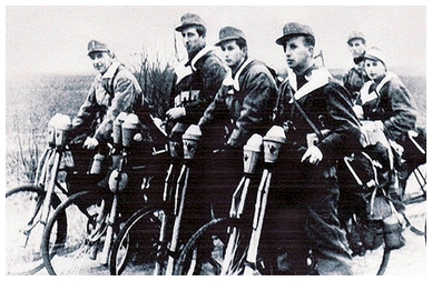 Photo d’un bataillon de Chasseurs ; groupe cycliste - 
