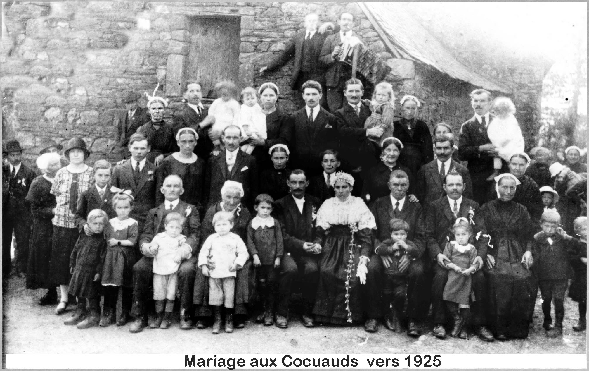 Mariage aux Cocuauds à  Glénac -- 